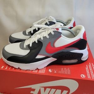 Nike Men's Air Max Excee Casual Athletic Sneakers 10 Red Black White